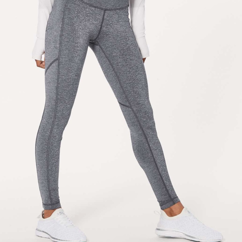 Lululemon Speed Tight V (29") size 4!!!!